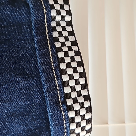 PinkLatte Girls Sz 8 Distressed jeans With Checkerboard Cuff NWT - Picture 3 of 6